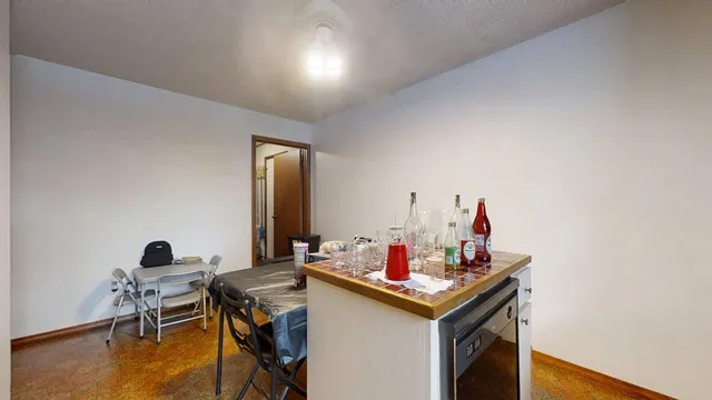 $194,900 | 614 Creve Coeur Drive, Champaign, IL 61822