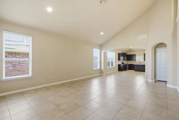 $2,300 | 609 Carly Ann Lane, Leander, TX 78641