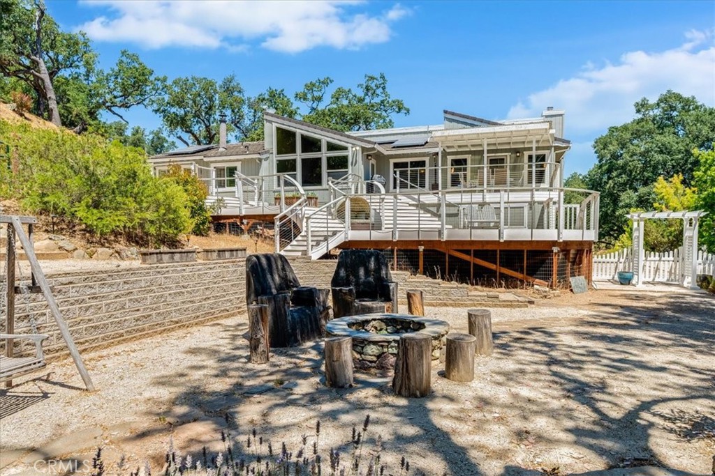 11555 Cenegal Road Atascadero, CA 93422 - Photo 41 of 57 a front view of a house with sitting area