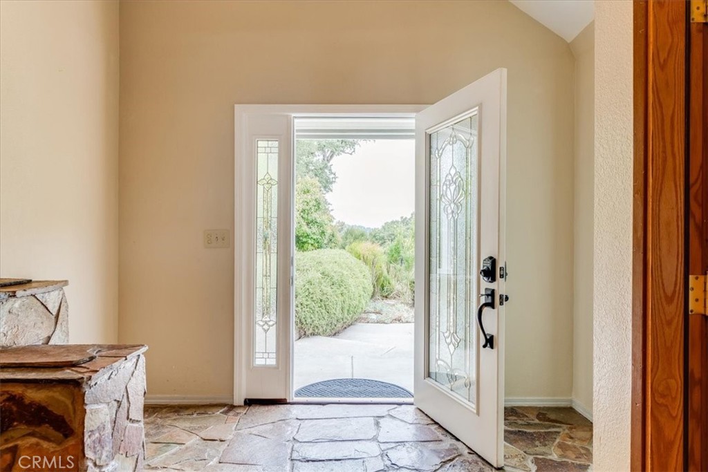 11555 Cenegal Road Atascadero, CA 93422 - Photo 10 of 57