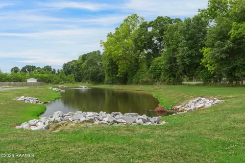 $377,600 | 112 Tea Rose Drive, Broussard, LA 70518