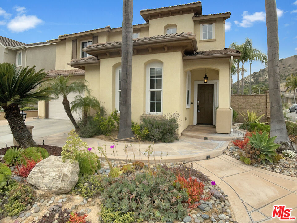 2272 North Parkhurst Dr  