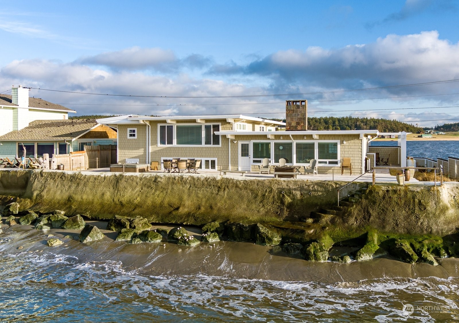 2593 West Beach Road Oak Harbor, WA 98277 - Photo 1 of 40 Gallery Image 1