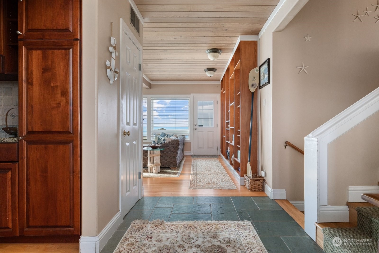 2593 West Beach Road Oak Harbor, WA 98277 - Photo 11 of 40 Gallery Image 11