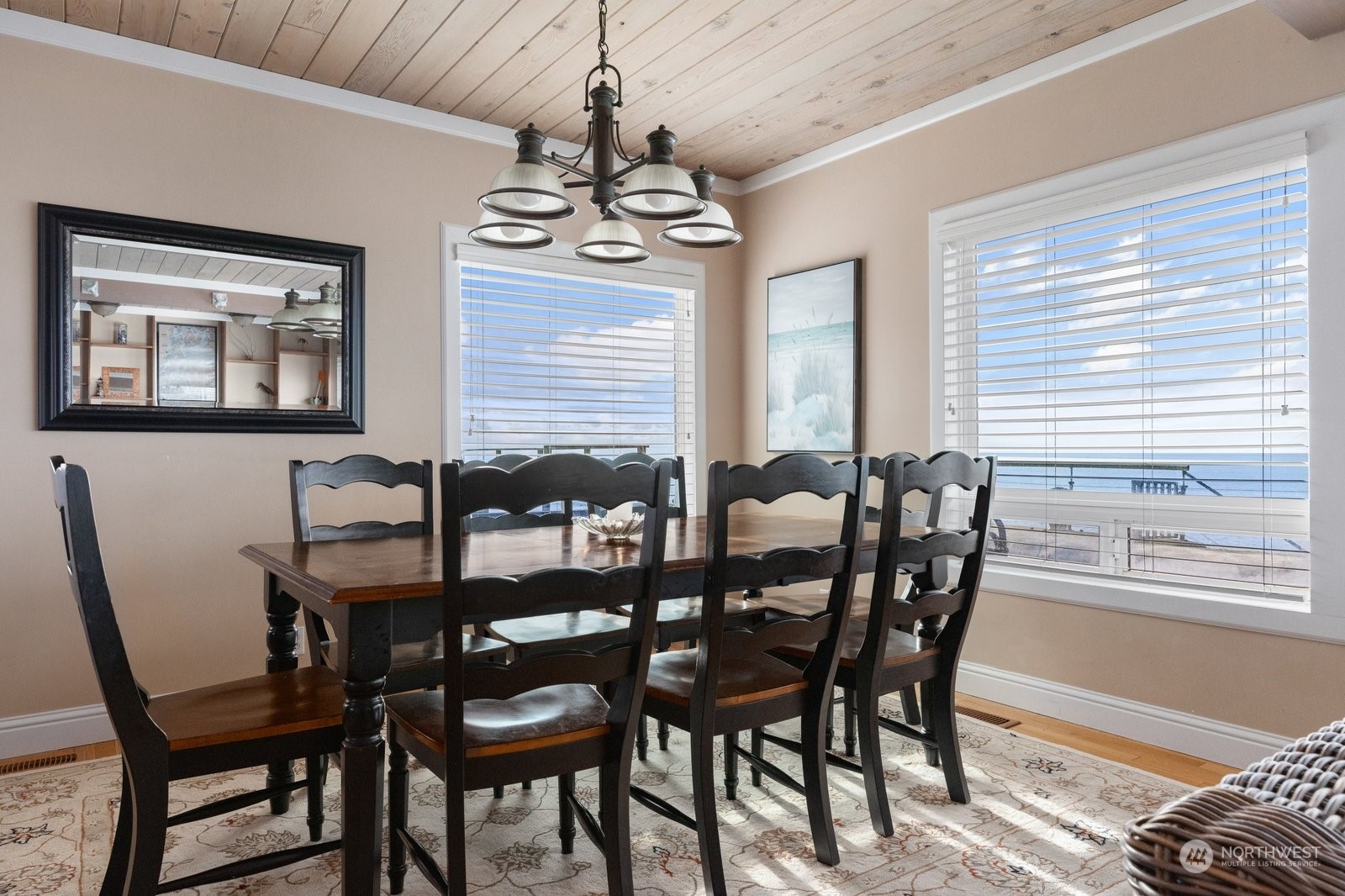 2593 West Beach Road Oak Harbor, WA 98277 - Photo 15 of 40 Gallery Image 15