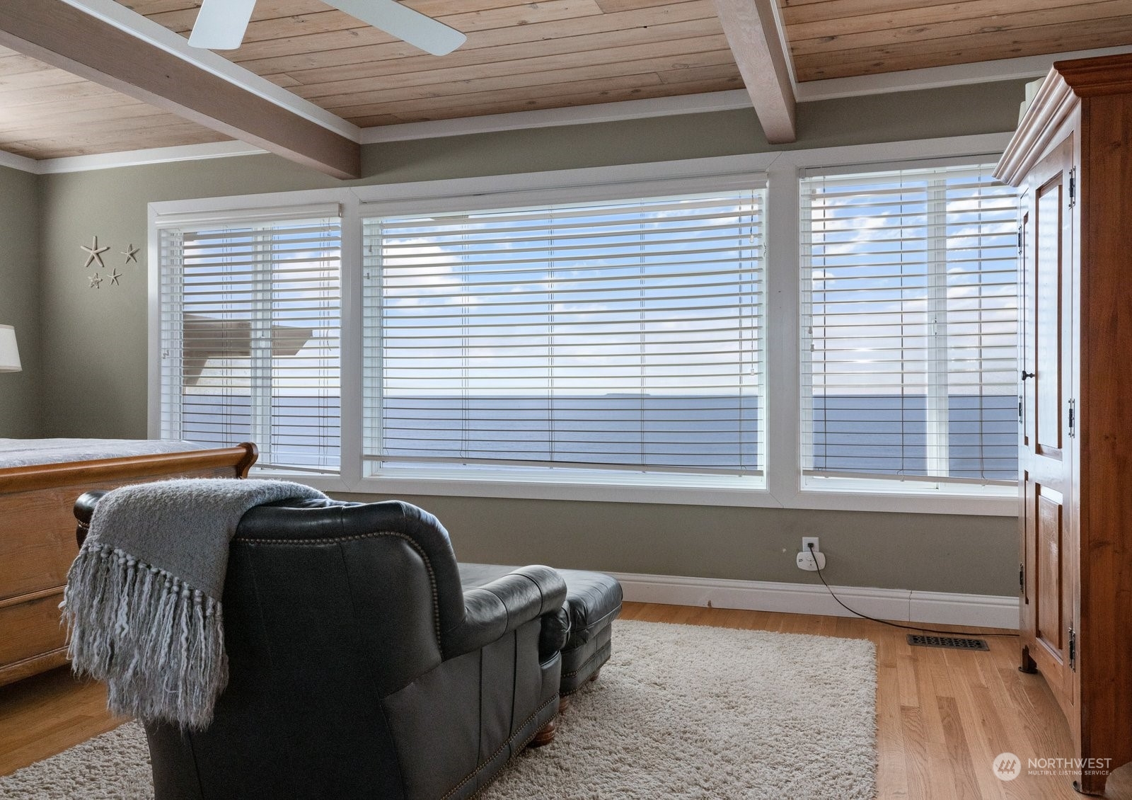 2593 West Beach Road Oak Harbor, WA 98277 - Photo 26 of 40 Gallery Image 26