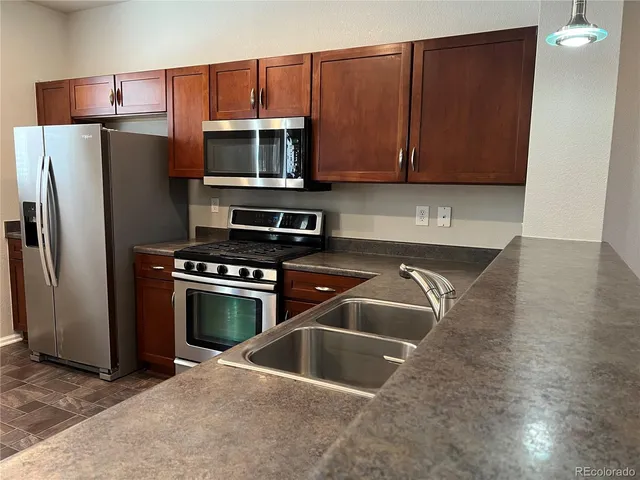 $2,550 | 6465 South Potomac Street, Englewood, CO 80111