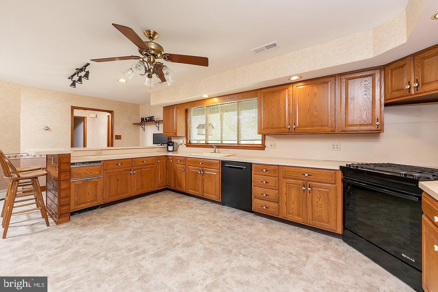 102 Glassboro Road Monroeville, NJ 08343 - Photo 10 of 30