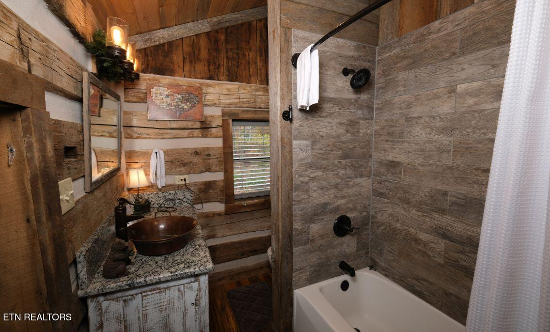 636 Jess Field Road Gatlinburg, TN 37738 - Photo 25 of 39 BA20F2F5-042A-443D-A6FF-34EF49C64582