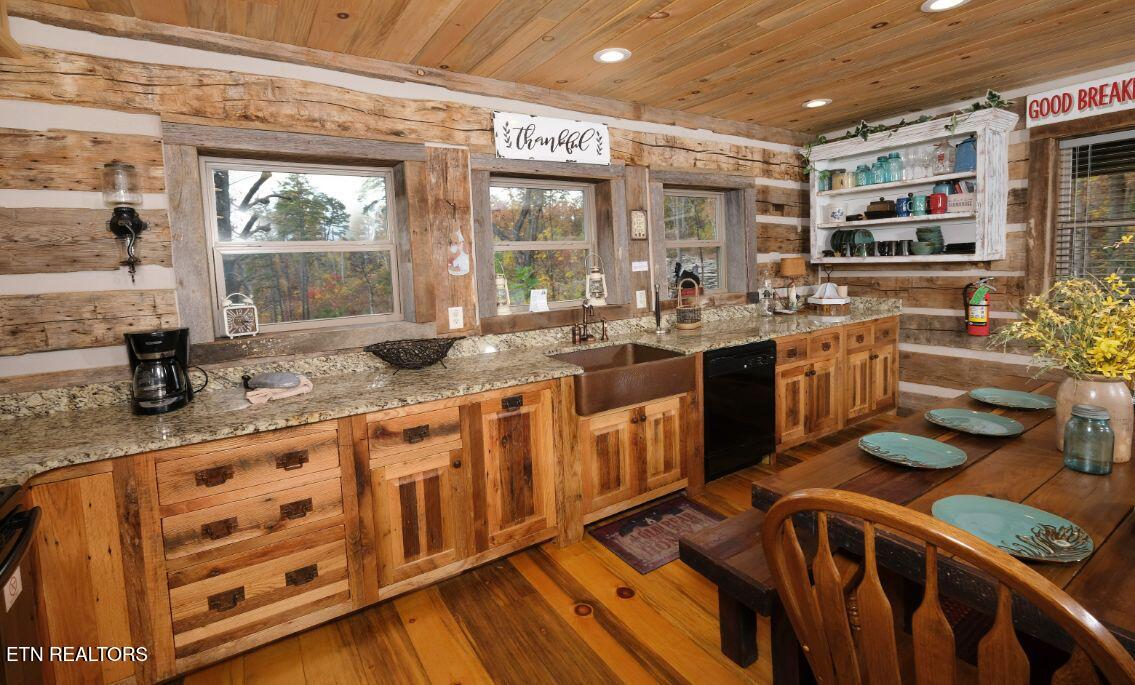 636 Jess Field Road Gatlinburg, TN 37738 - Photo 7 of 39 359E4758-3FCF-4906-8A45-A00FEF639339