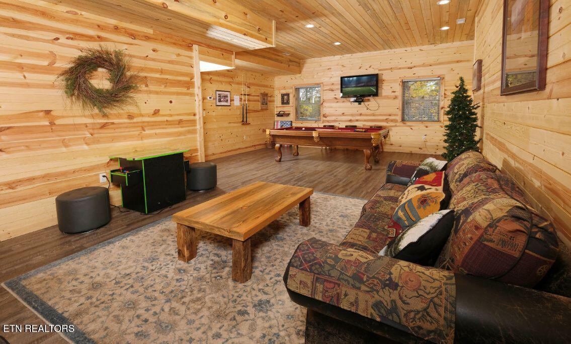 636 Jess Field Road Gatlinburg, TN 37738 - Photo 10 of 39 FB7E20D1-3446-4826-A035-6A4062292D7A