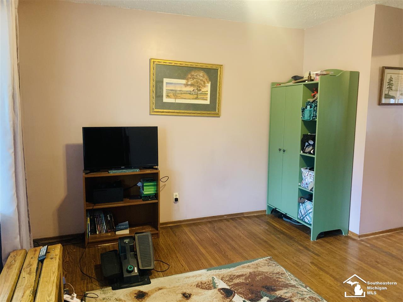 449 Ford Road Carleton, MI 48117 - Photo 14 of 18