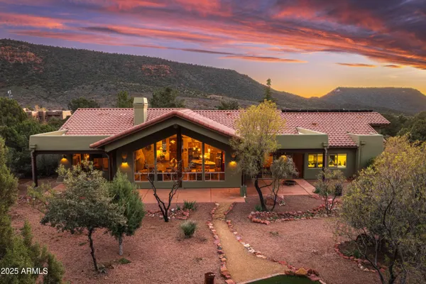 $1,475,000 | 100 Gray Fox Drive, Sedona, AZ 86351