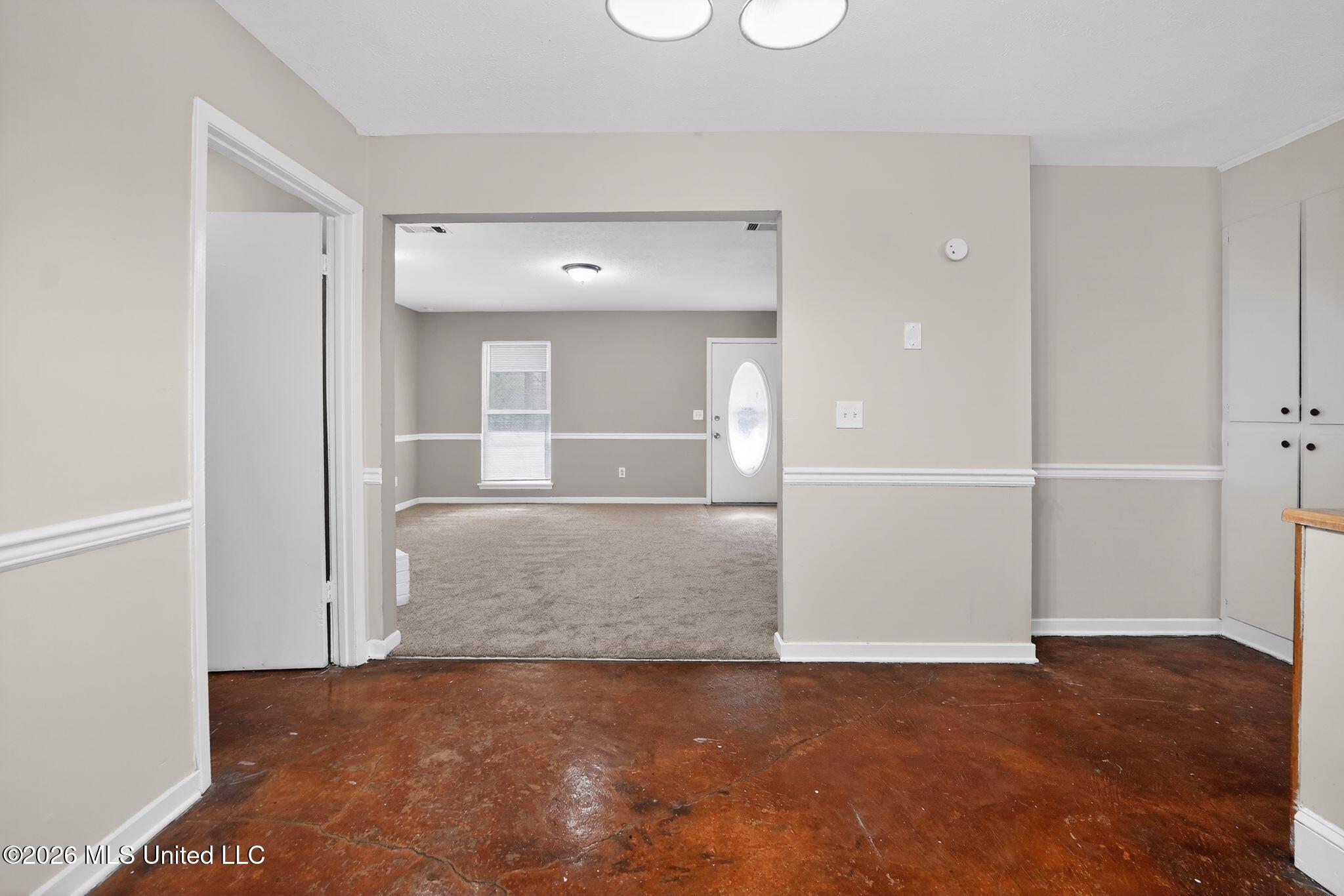 1418 Cooks Avenue Jackson, MS 39212 - Photo 12 of 36 12_1418_Cooks_Ave_Jackson_MS_39212-Livin