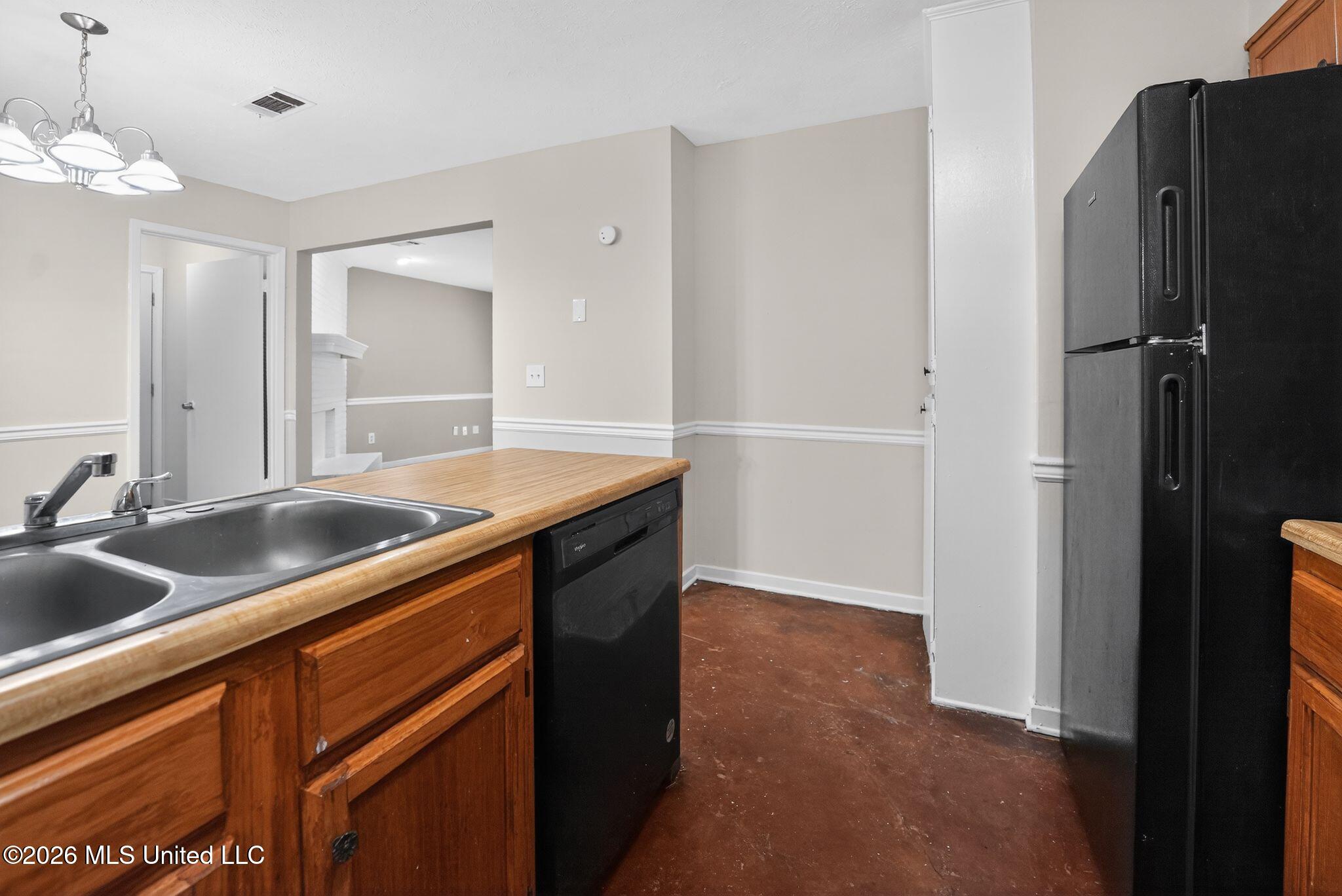 1418 Cooks Avenue Jackson, MS 39212 - Photo 22 of 36 22_1418_Cooks_Ave_Jackson_MS_39212-Kitch