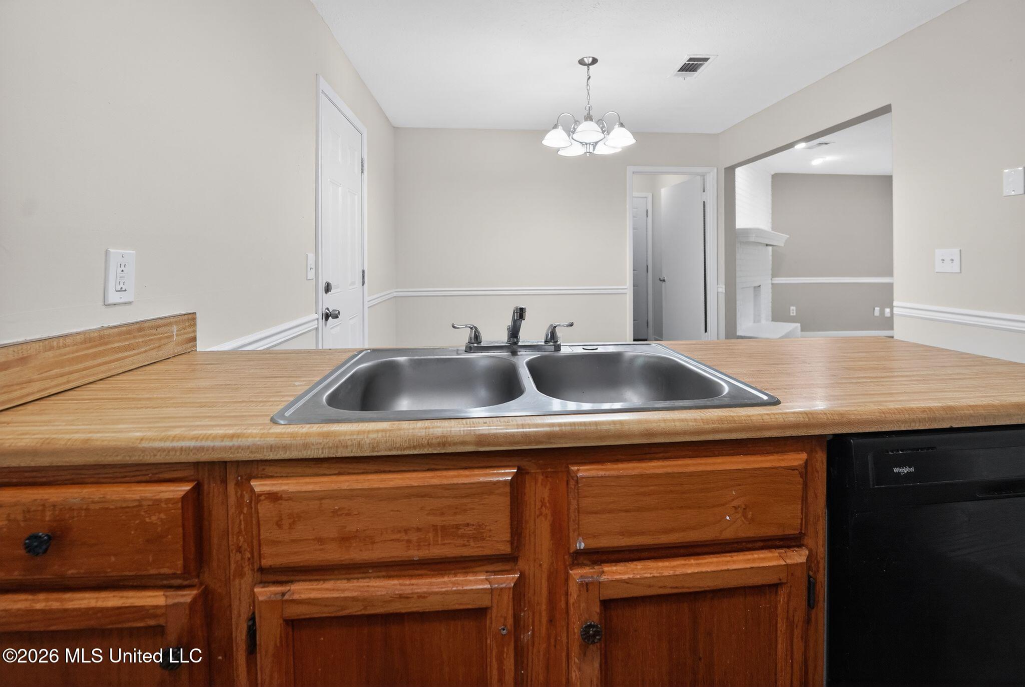 1418 Cooks Avenue Jackson, MS 39212 - Photo 24 of 36 24_1418_Cooks_Ave_Jackson_MS_39212-Kitch