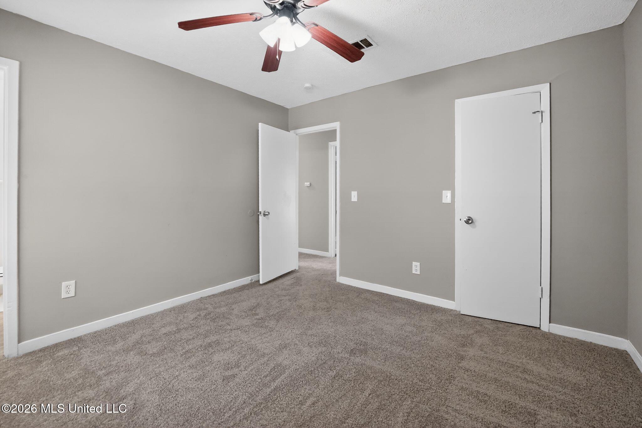 1418 Cooks Avenue Jackson, MS 39212 - Photo 26 of 36 26_1418_Cooks_Ave_Jackson_MS_39212-Bedro