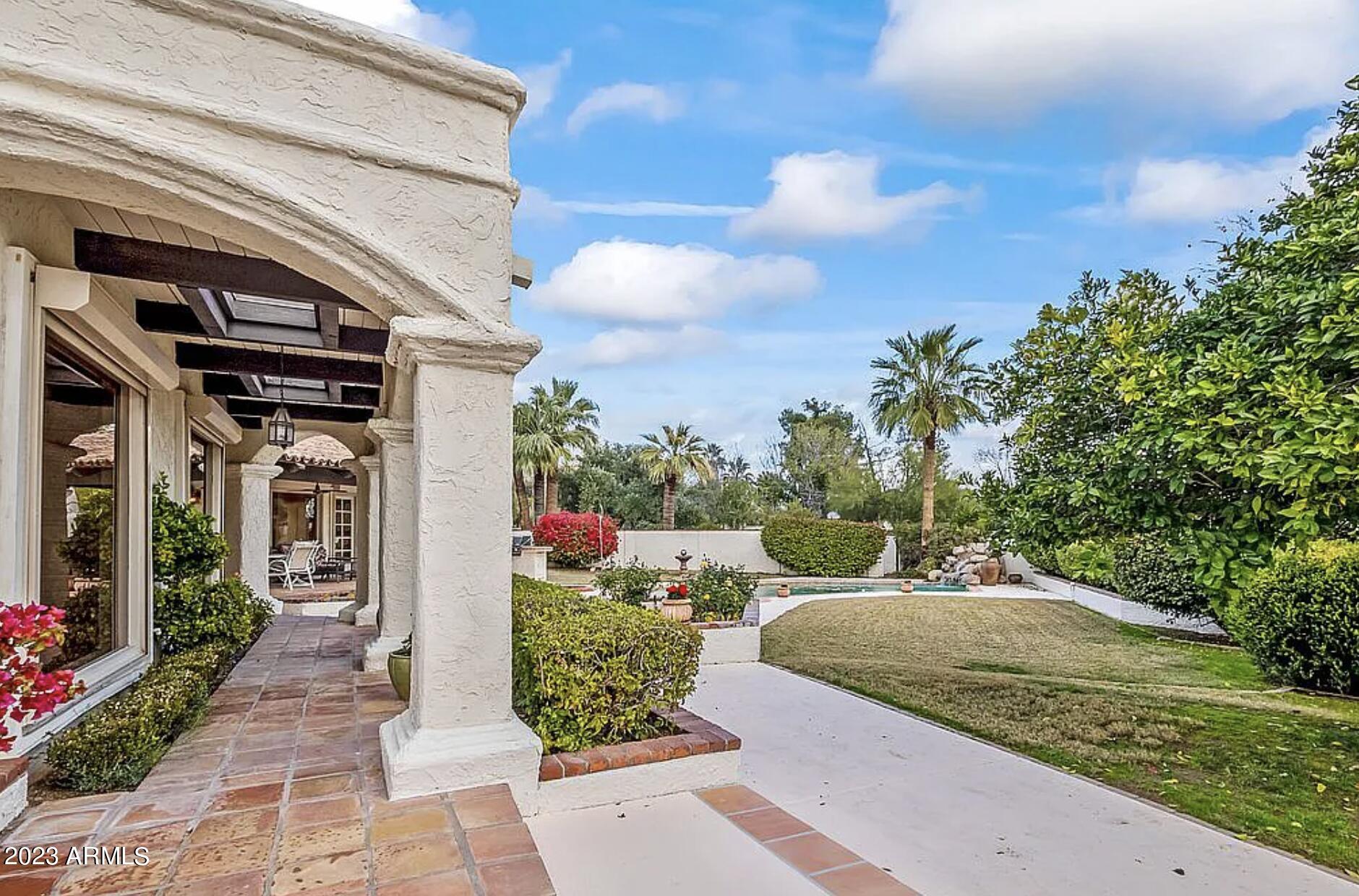 4554 East Pebble Ridge Road Paradise Valley, AZ 85253 - Photo 14 of 59 Exterior