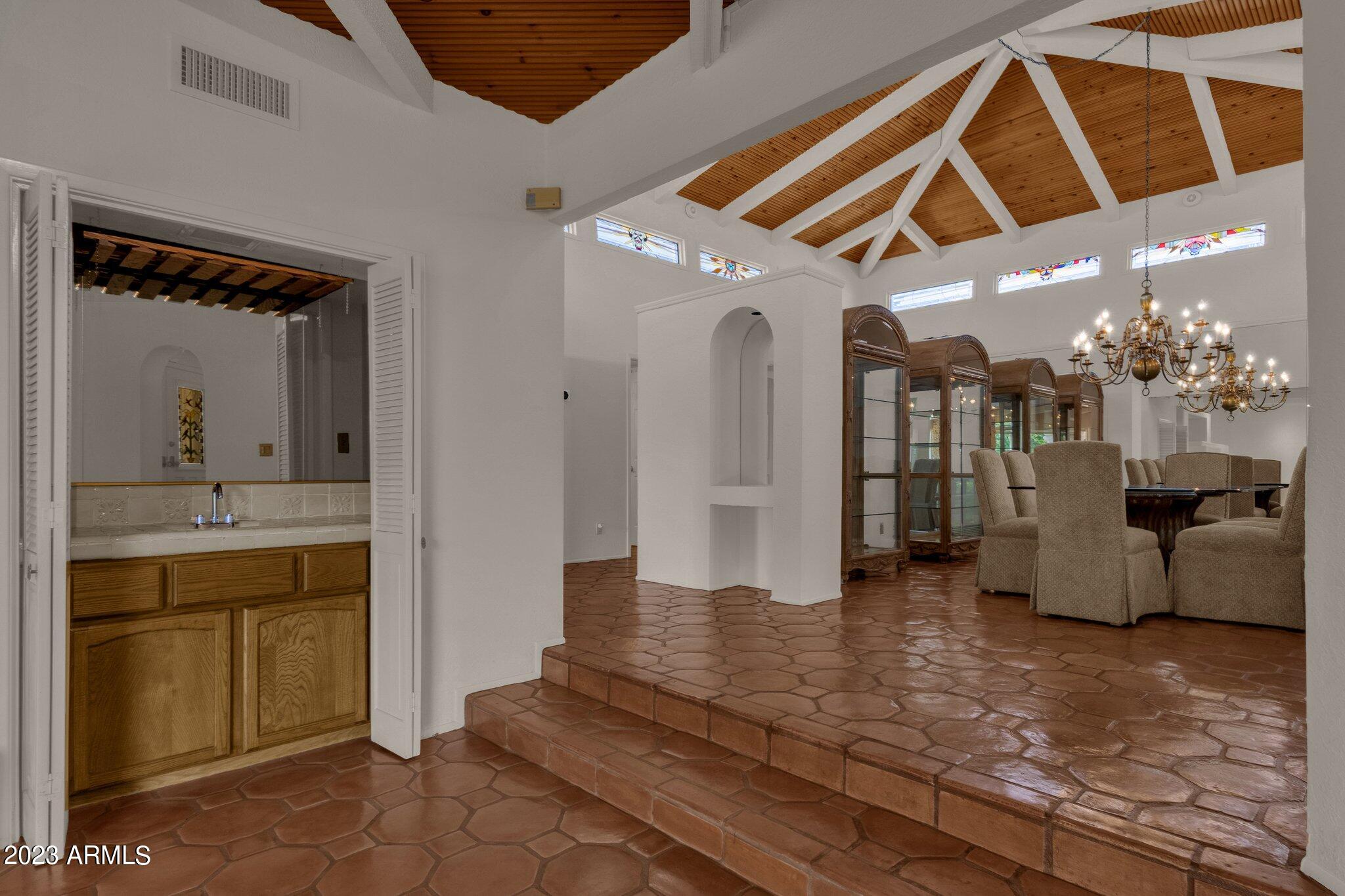 4554 East Pebble Ridge Road Paradise Valley, AZ 85253 - Photo 26 of 59 Wet Bar