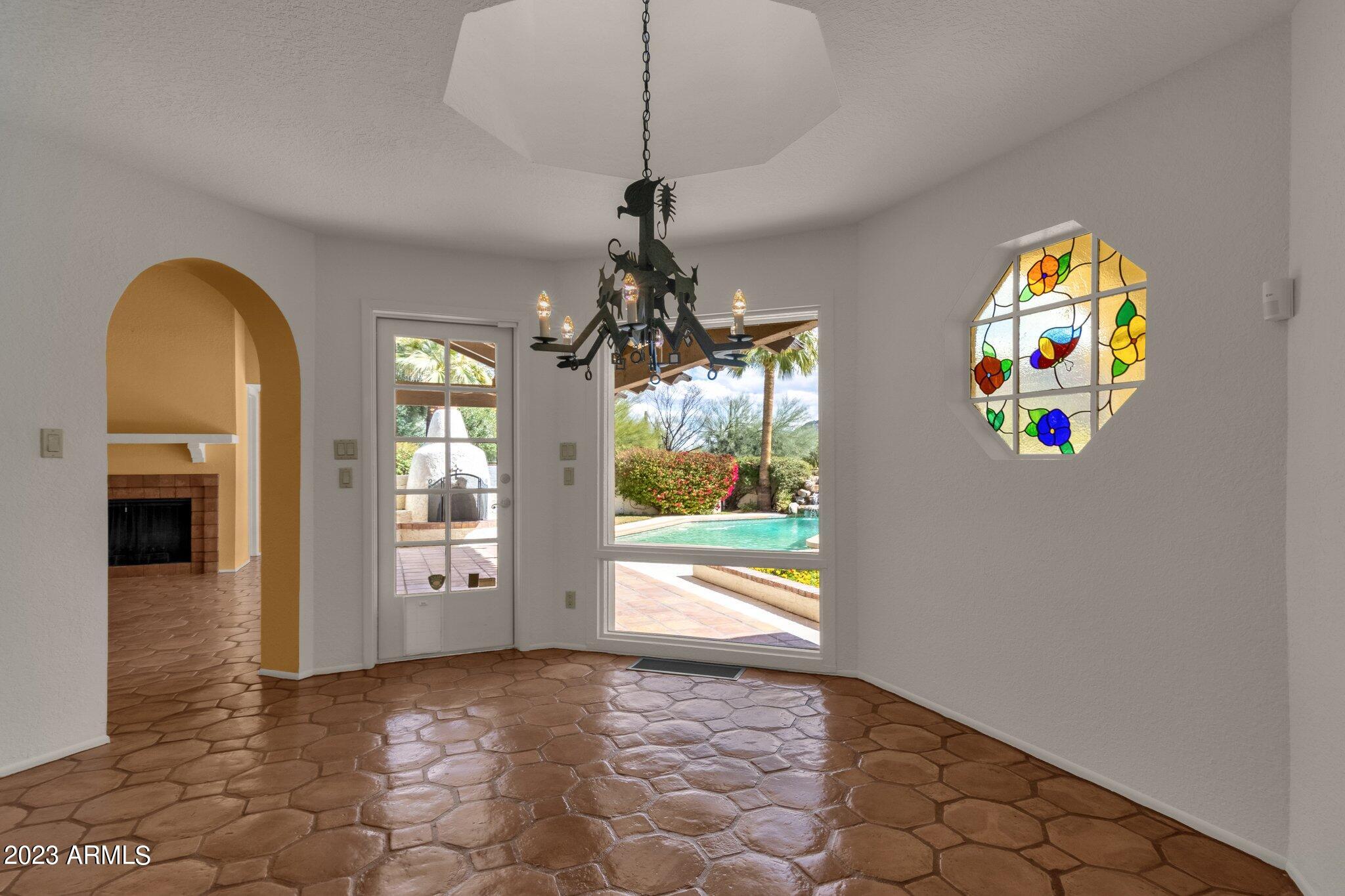 4554 East Pebble Ridge Road Paradise Valley, AZ 85253 - Photo 34 of 59 Eat-in Kitchen