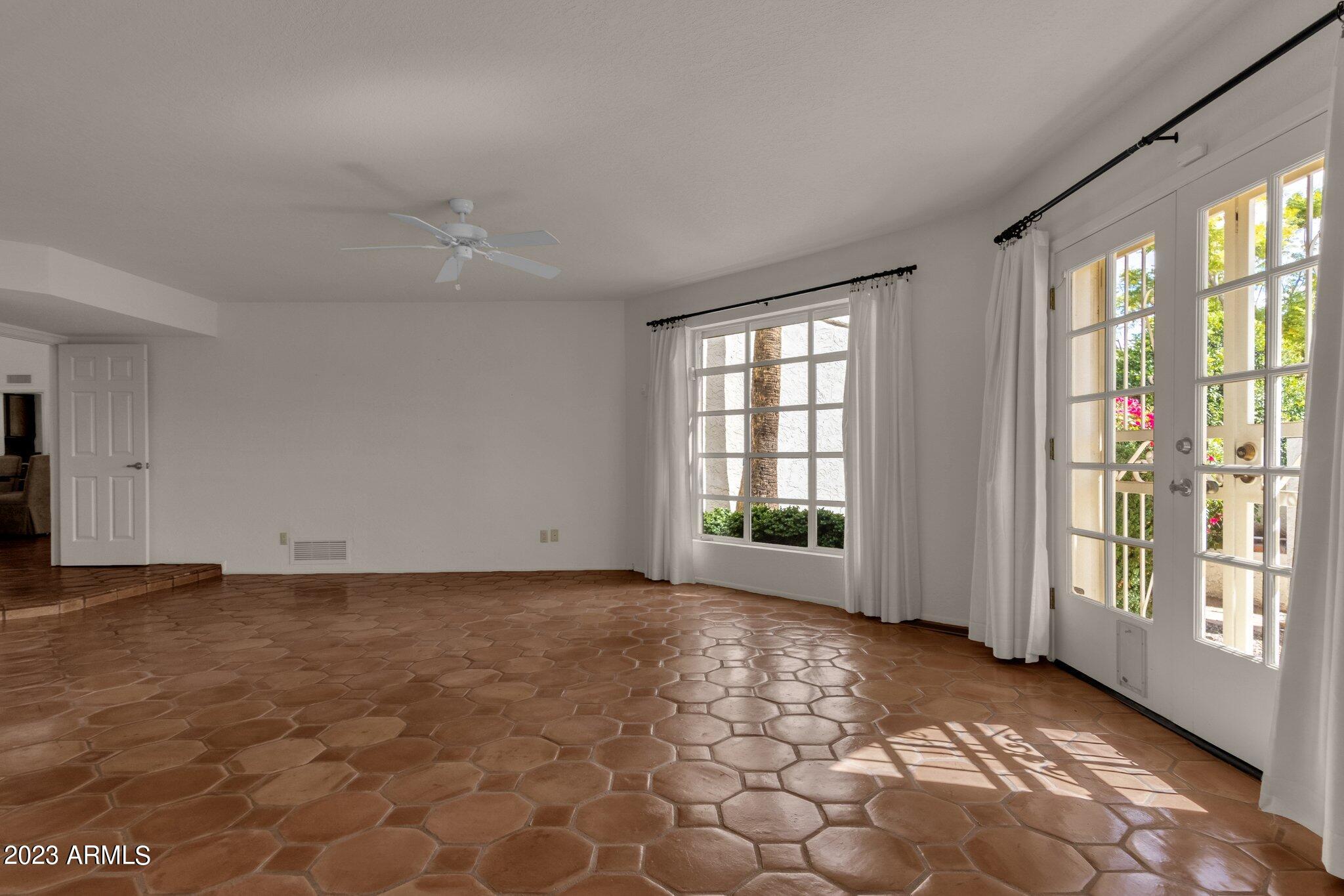 4554 East Pebble Ridge Road Paradise Valley, AZ 85253 - Photo 38 of 59 Primary Bedroom