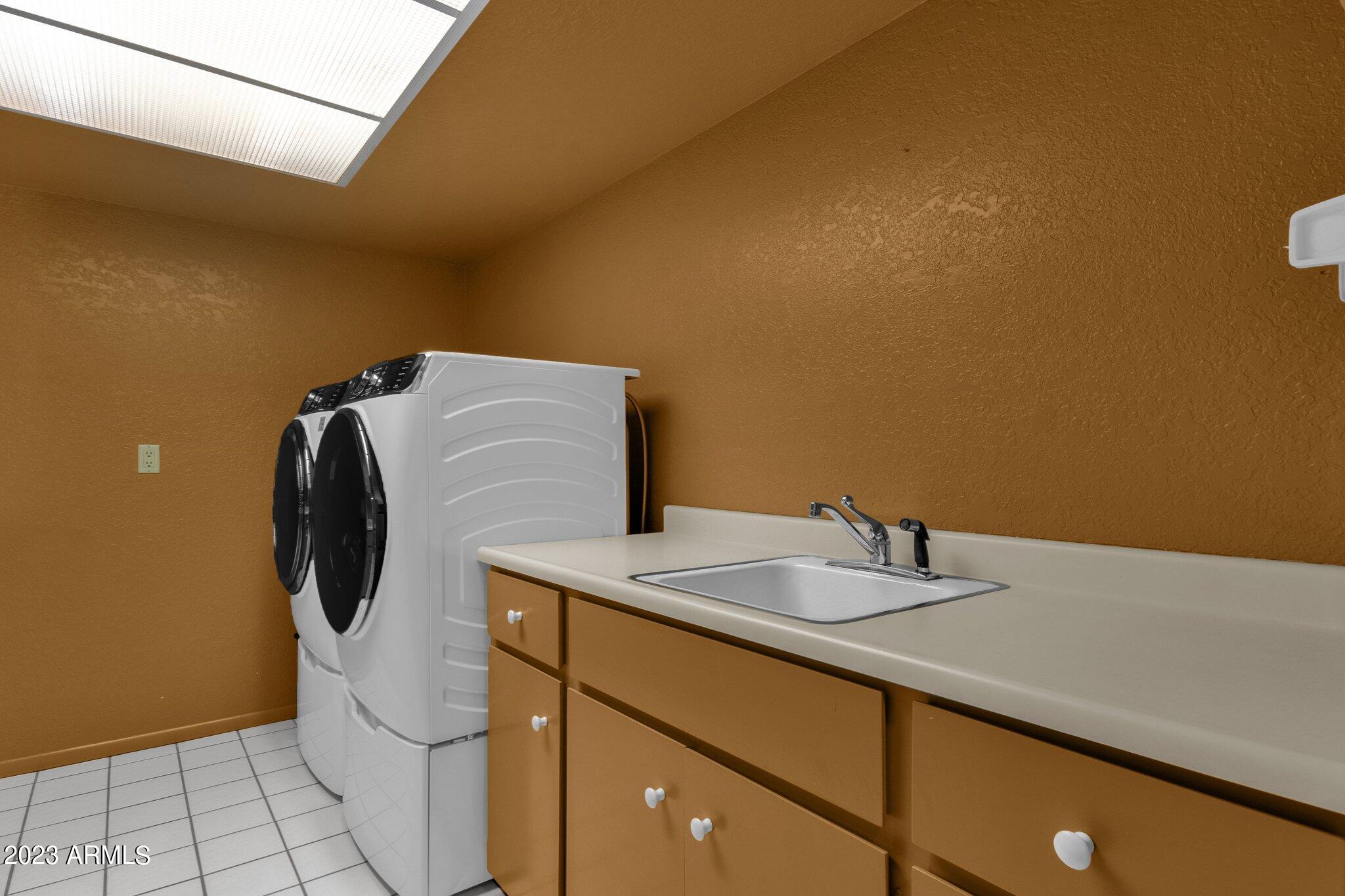 4554 East Pebble Ridge Road Paradise Valley, AZ 85253 - Photo 50 of 59 Laundry/Utility Room