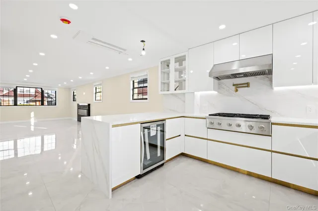 $2,399,995 | 76-62 174th Street | Hillcrest