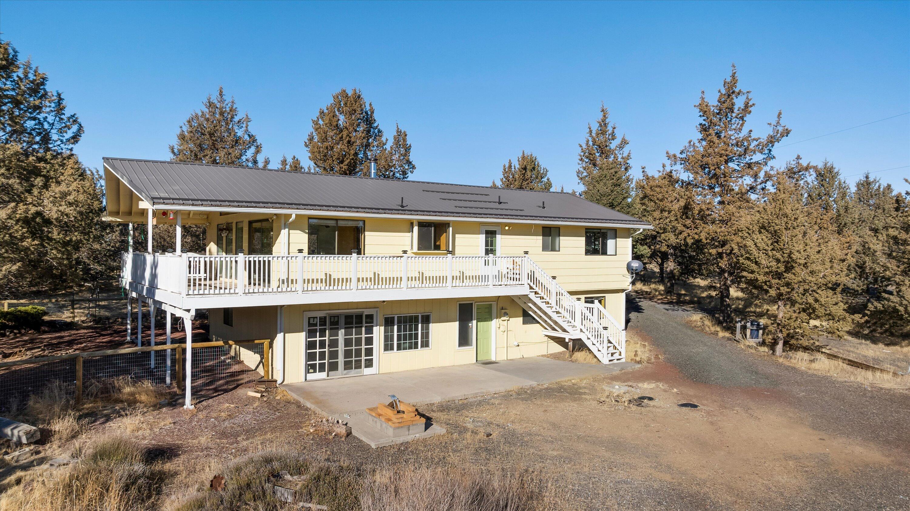 9055 Southwest Meadow Road Terrebonne, OR 97760 - Photo 25 of 33 42-DJI_20241209093201_0196_DJillRosell