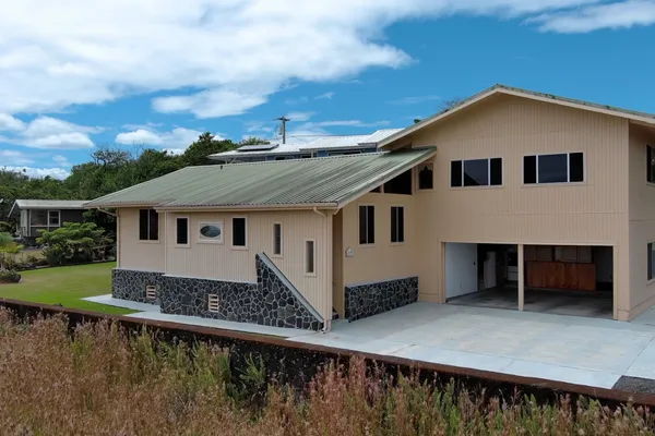 $600,000 | 883 Hele Mauna Street, Hilo, HI 96720