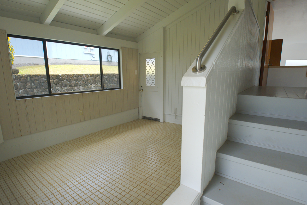 883 Hele Mauna Street Hilo, HI 96720 - Photo 21 of 26 a view of an entryway