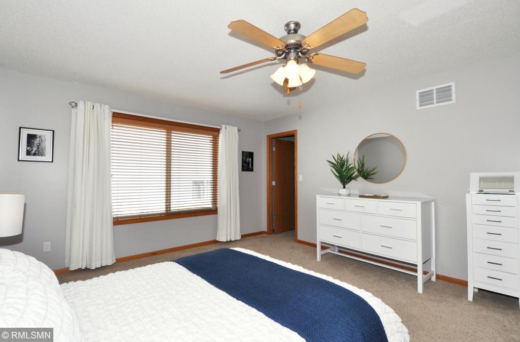 6046 Somersby Court Northwest Rochester, MN 55901 - Photo 14 of 38 Gallery Image 14