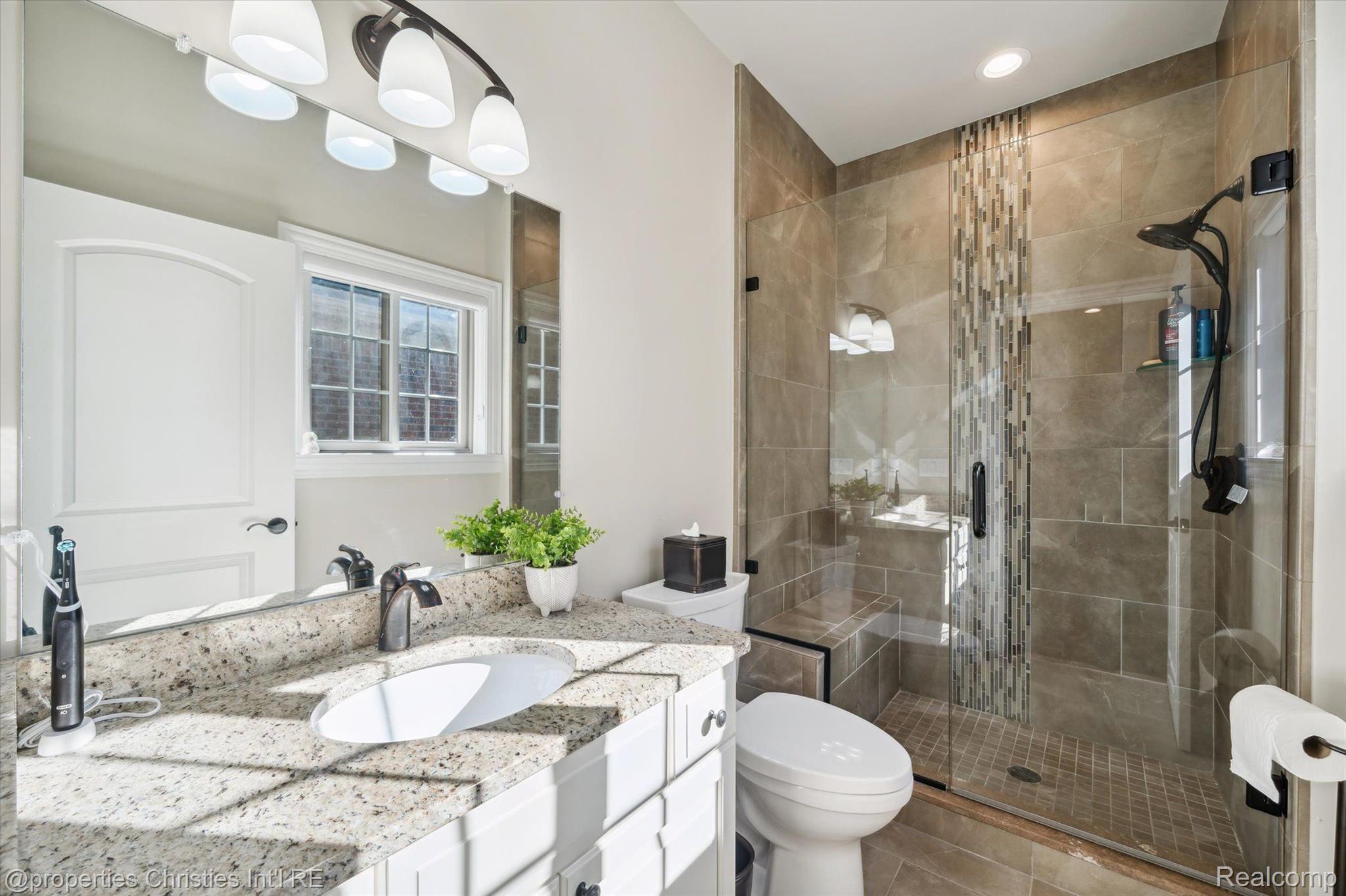 3756 Milano Ct. Rochester, MI 48307 - Photo 26 of 40 Gallery Image 26