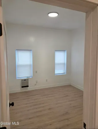 $1,700 | 31 Van Zandt Street, Albany, NY 12207