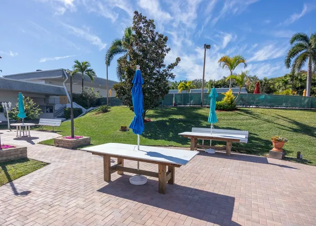 $119,900 | 2840 Cynthia Lane, Unit 204, Lake Worth Beach, FL 33461