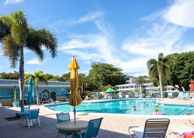 $119,900 | 2840 Cynthia Lane, Unit 204, Lake Worth Beach, FL 33461