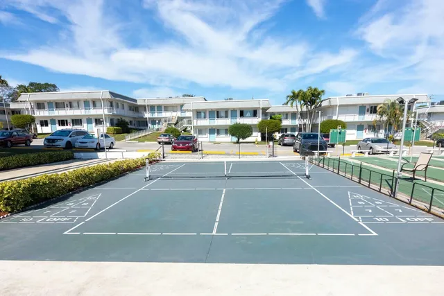 $119,900 | 2840 Cynthia Lane, Unit 204, Lake Worth Beach, FL 33461