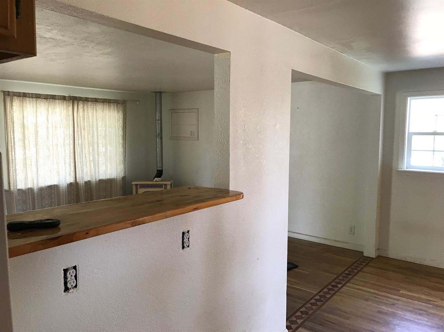 1575 Thomas Road Medford, OR 97501 - Photo 15 of 22 Additional Photo