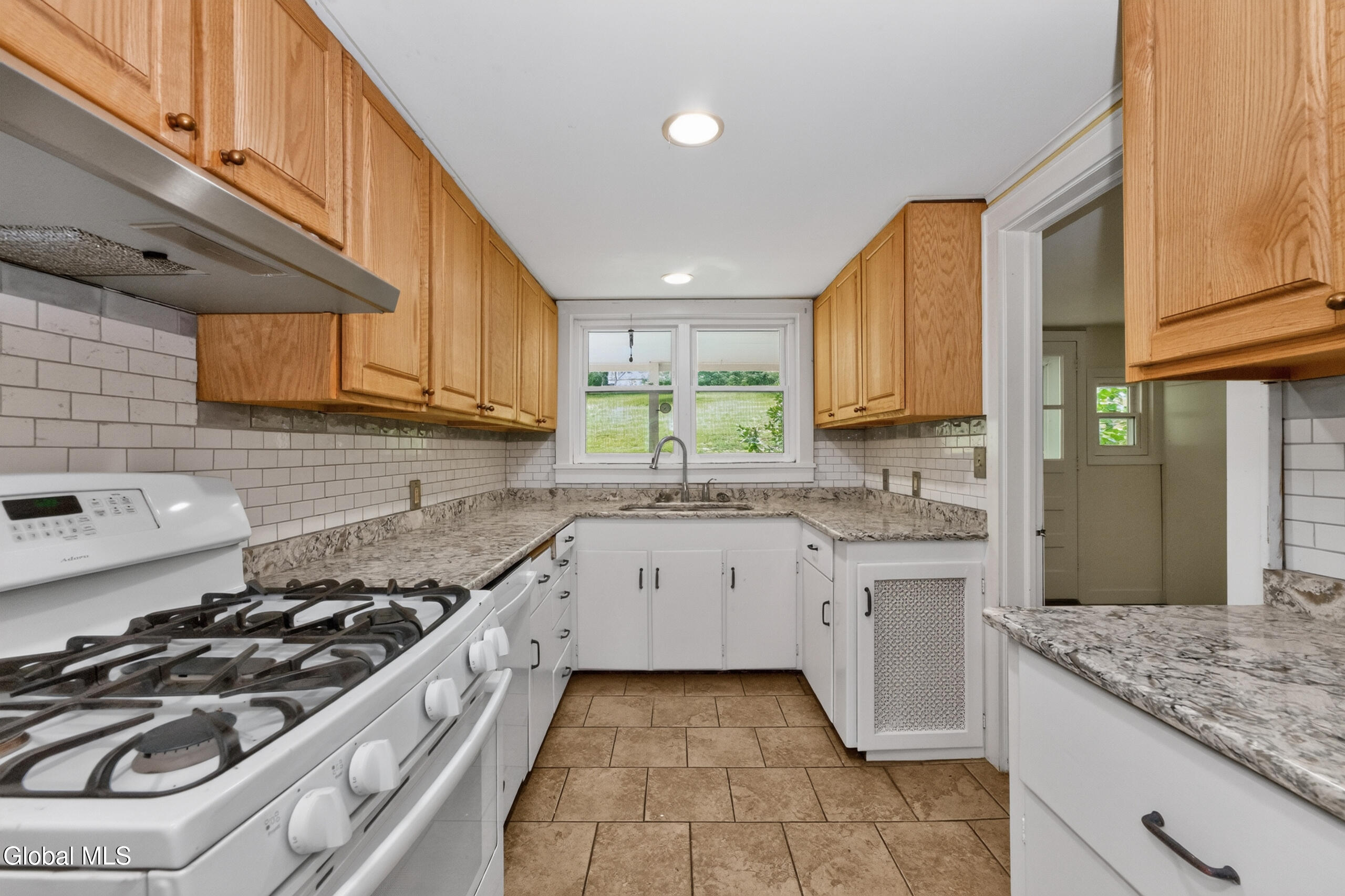 2439 County Rte 5 New Lebanon, NY 12125 - Photo 29 of 59 3 Kitchen 2