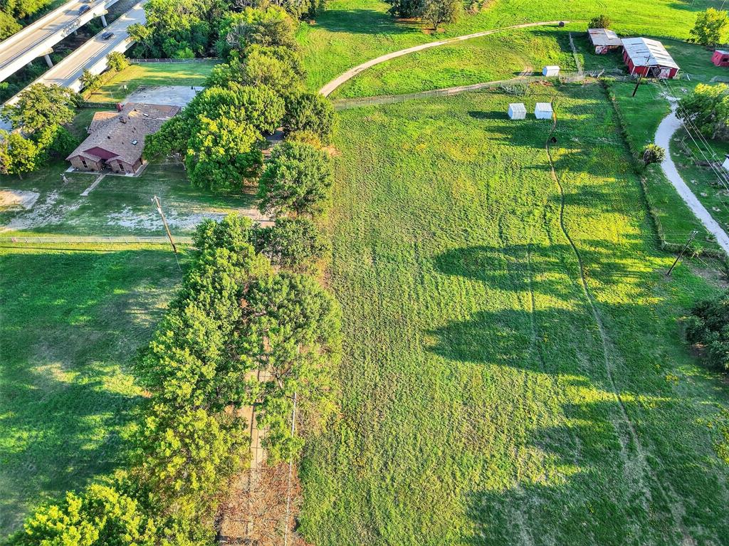 3030 Wager Road Flower Mound, TX 75028 - Photo 36 of 39 a view of a small yard