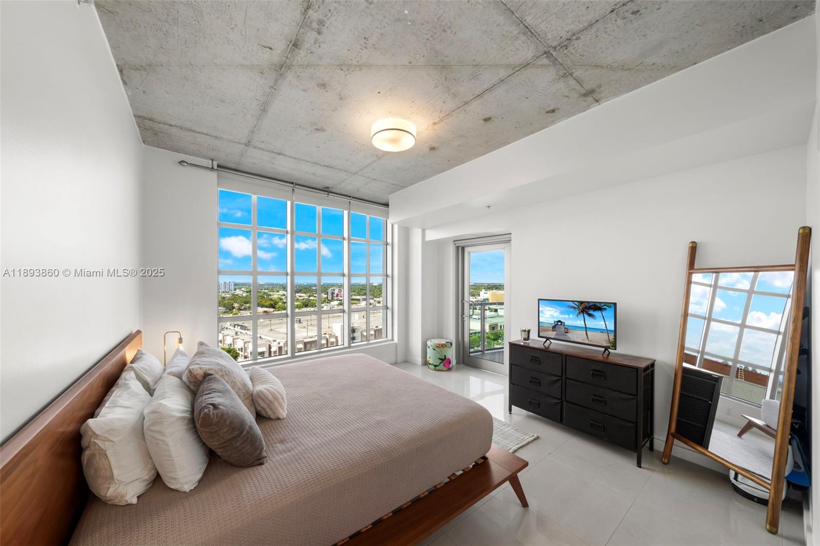 3301 Northeast 1st Avenue, Unit H1207 Miami, FL 33137 - Photo 17 of 43