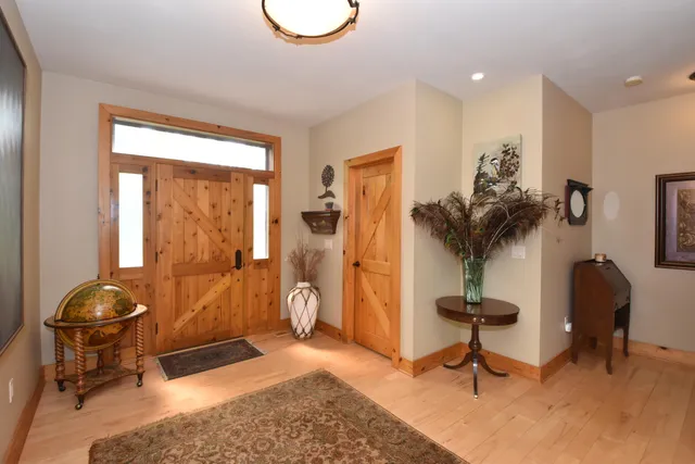 $2,900,800 | W395S3611 Hardscrabble Road, Ottawa, WI 53118