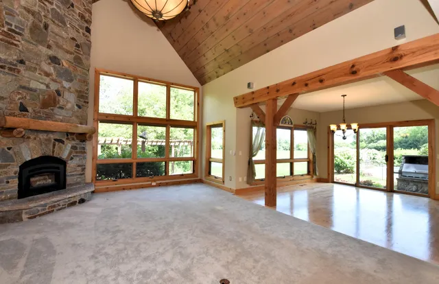 $2,900,800 | W395S3611 Hardscrabble Road, Ottawa, WI 53118