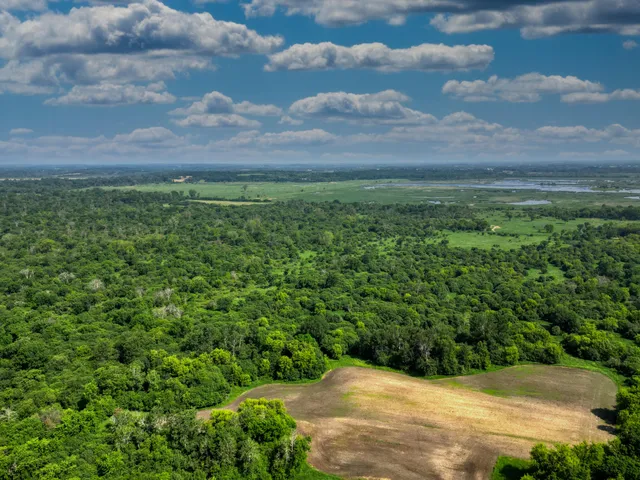 $2,900,800 | W395S3611 Hardscrabble Road, Ottawa, WI 53118