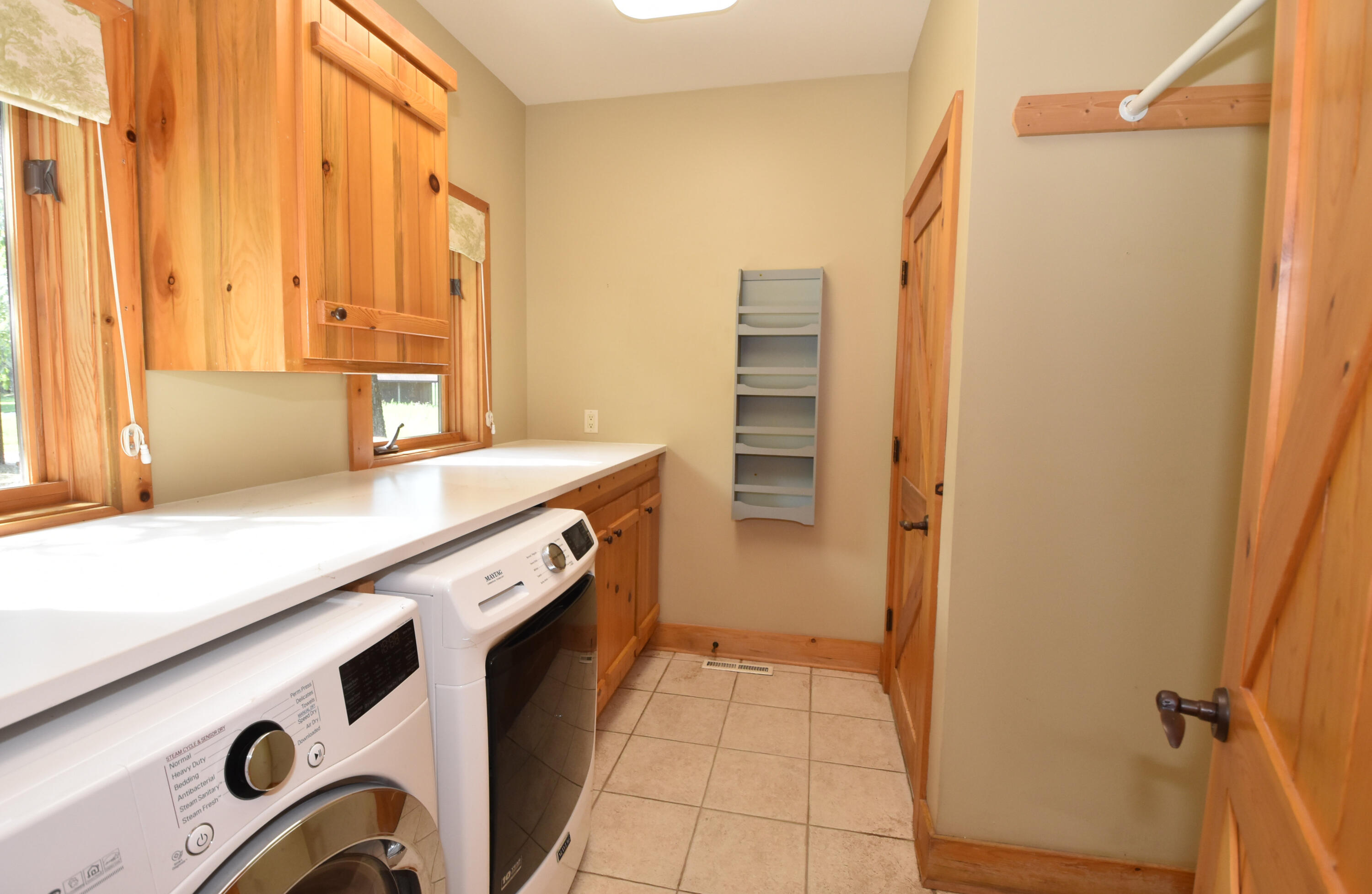 W395S3611 Hardscrabble Road Ottawa, WI 53118 - Photo 50 of 63 Laundry Room
