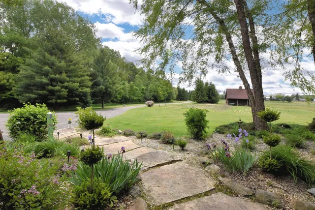 $2,900,800 | W395S3611 Hardscrabble Road, Ottawa, WI 53118