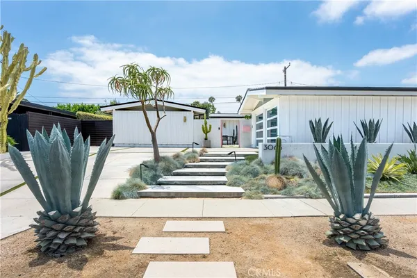 $1,698,000 | 3065 Stevely Avenue, Long Beach, CA 90808