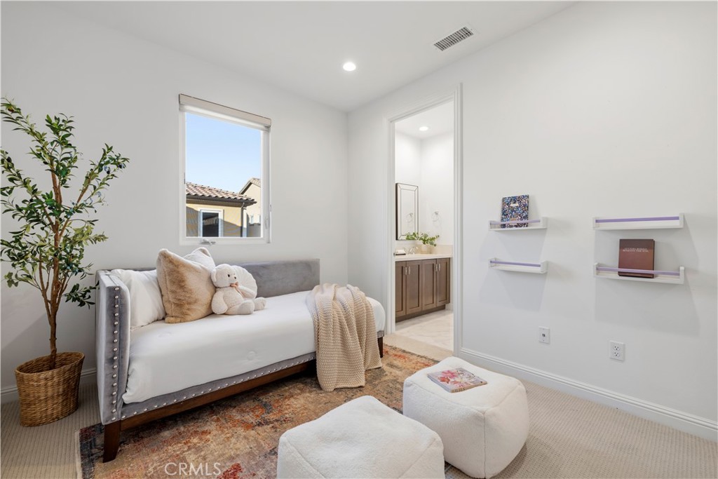 20657 Walnut Circle Porter Ranch, CA 91326 - Photo 31 of 68