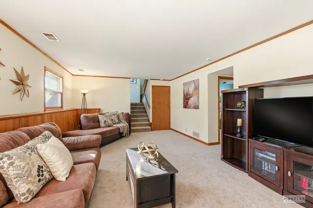 $359,900 | 1107 Wells Street, Sandwich, IL 60548