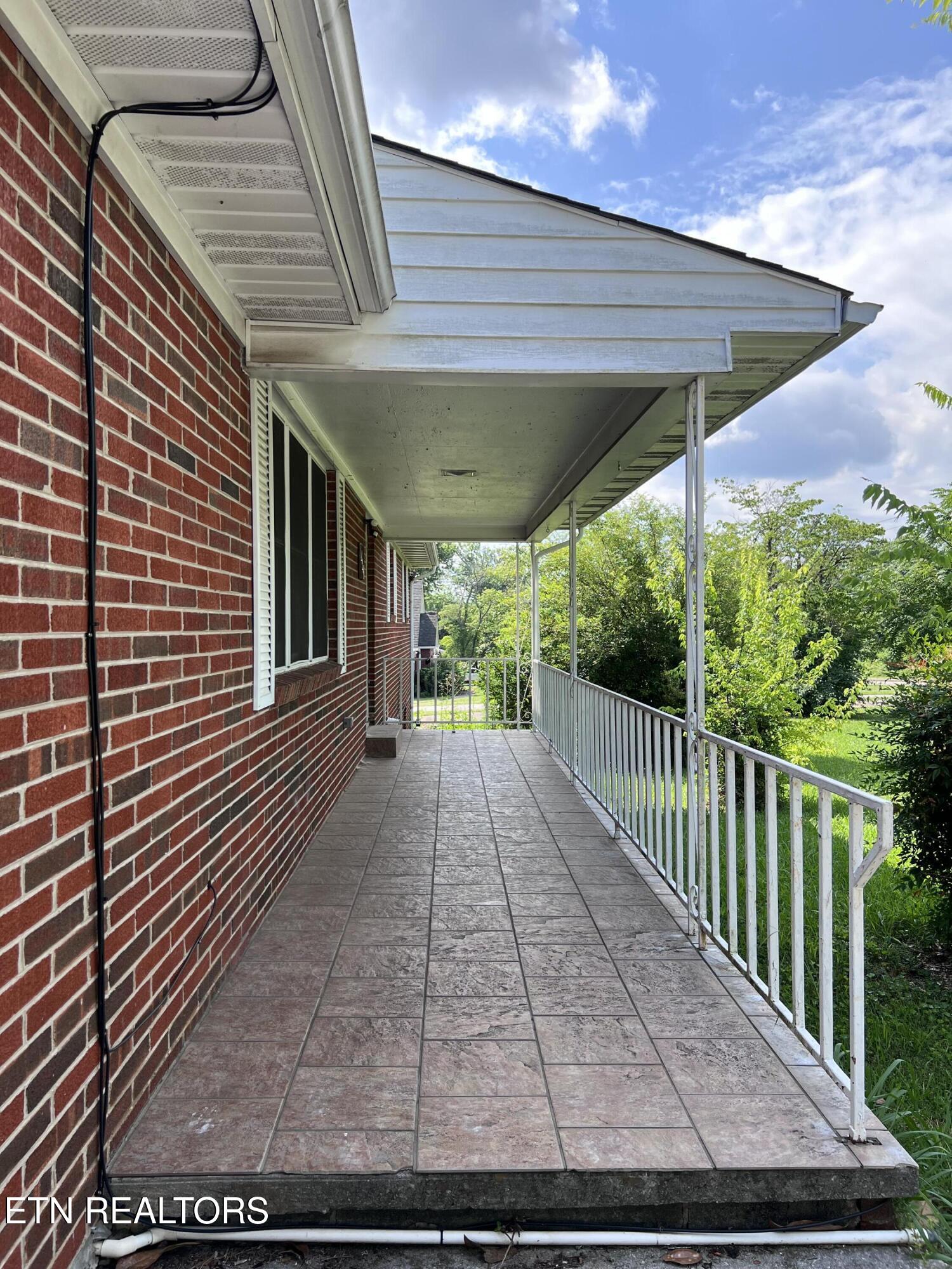 1448 Louisville Road Alcoa, TN 37701 - Photo 7 of 53 IMG_0287