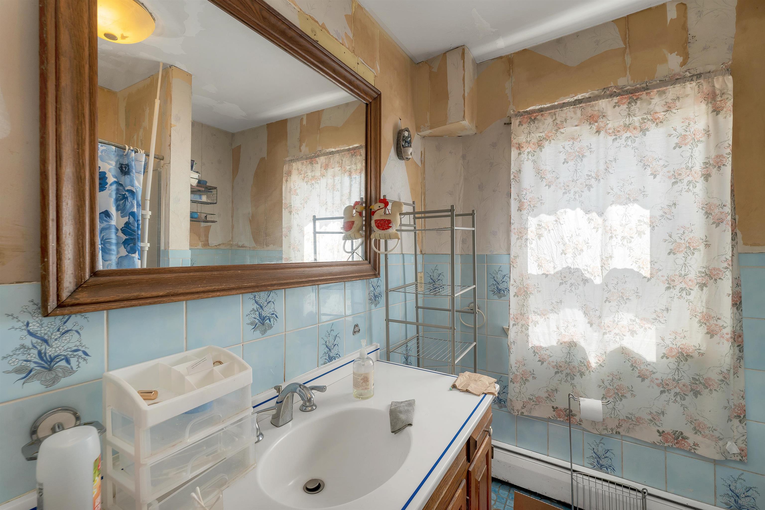 1 B Balcom Street Nashua, NH 03060 - Photo 23 of 41